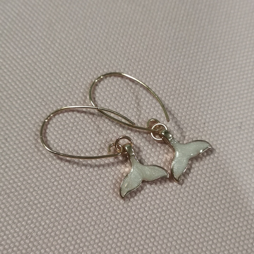 Earring - Picture 2 of 2
